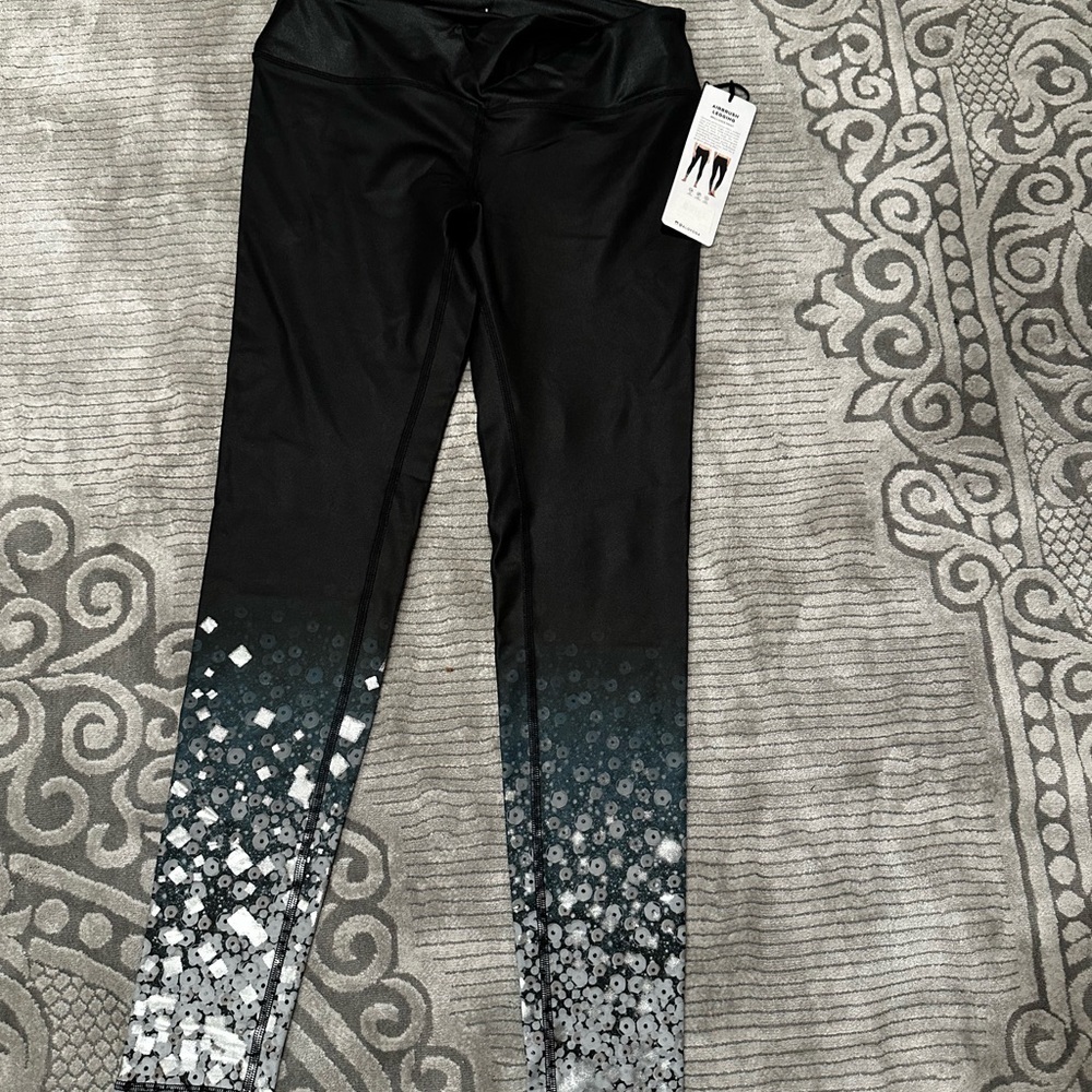 Women’s Black and Gray Leggings